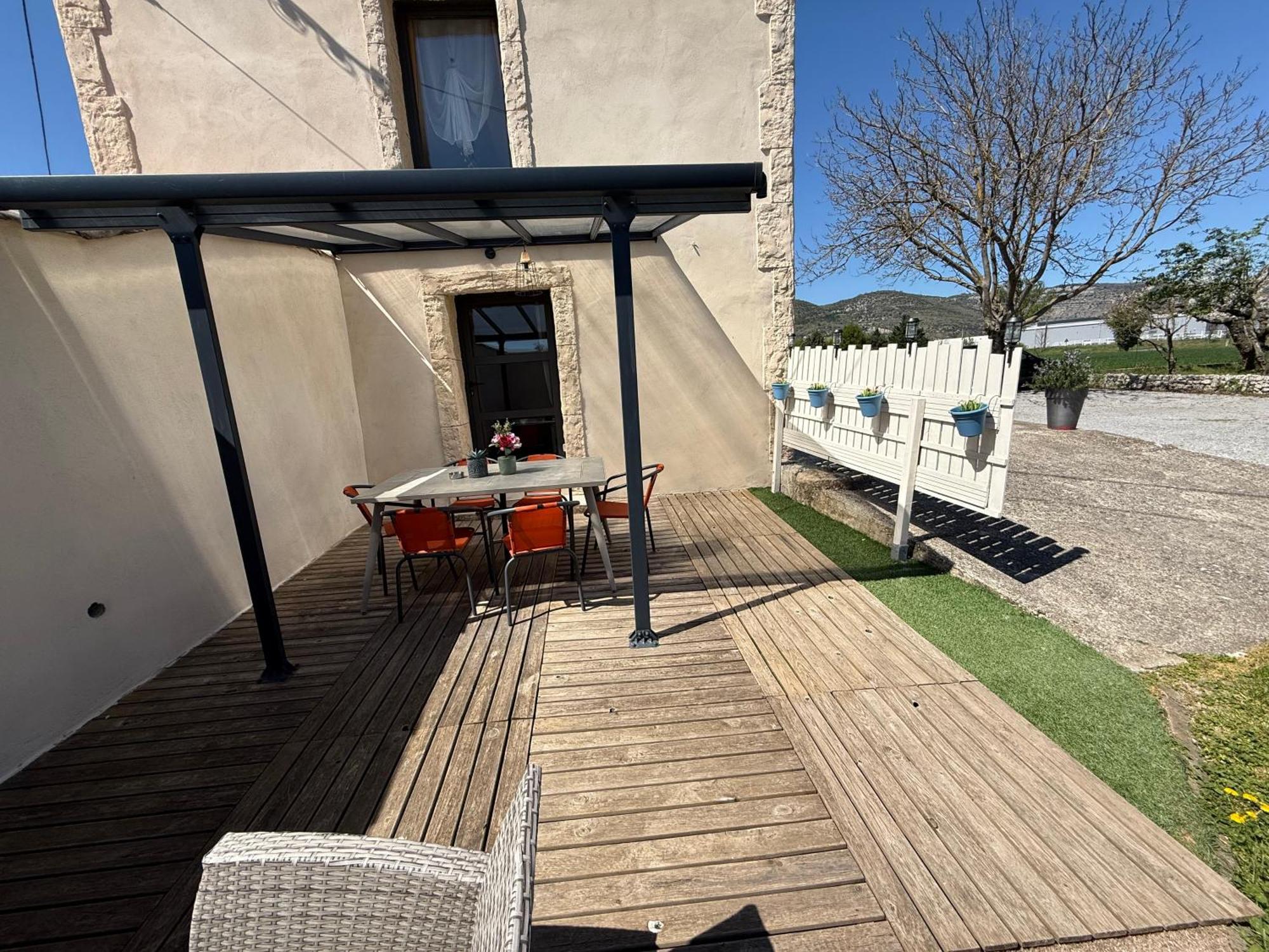 Au Calme, Confortable Avec Terrasse Le Pouzin Exterior photo